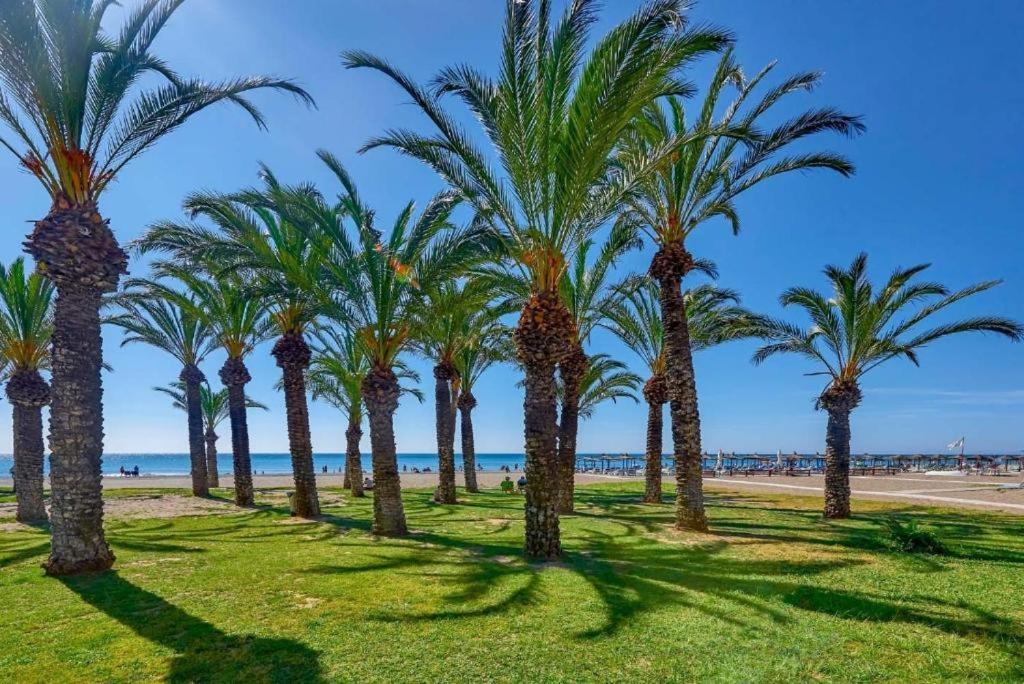 Paloma'S Cozy Beach Flat Torremolinos Buitenkant foto